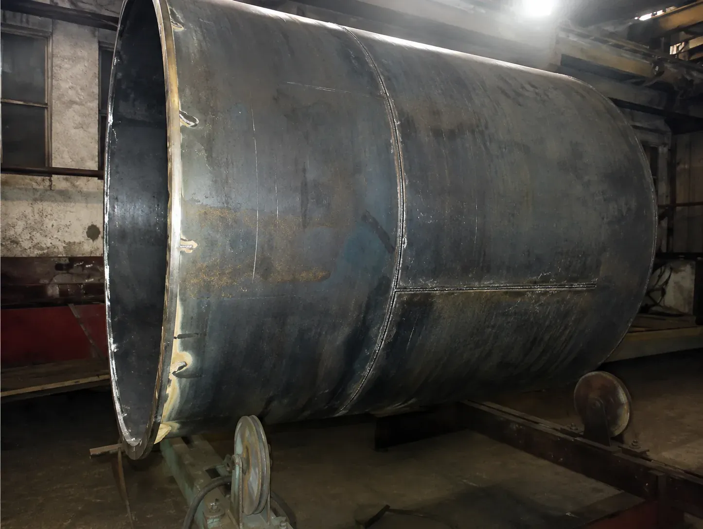 Steel shell section prepared for blasting and anti-corrosion protection